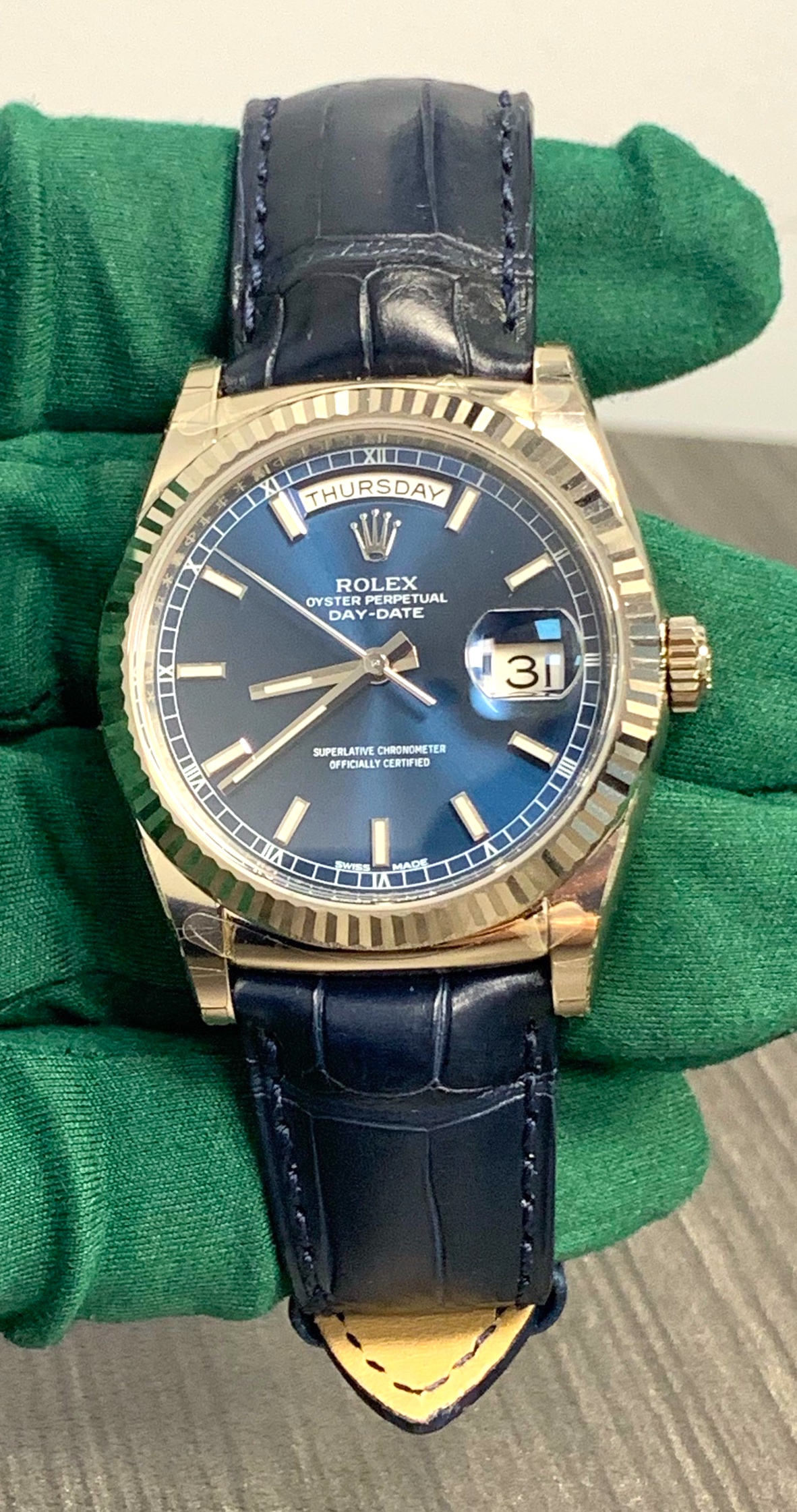 rolex day date superlative chronometer