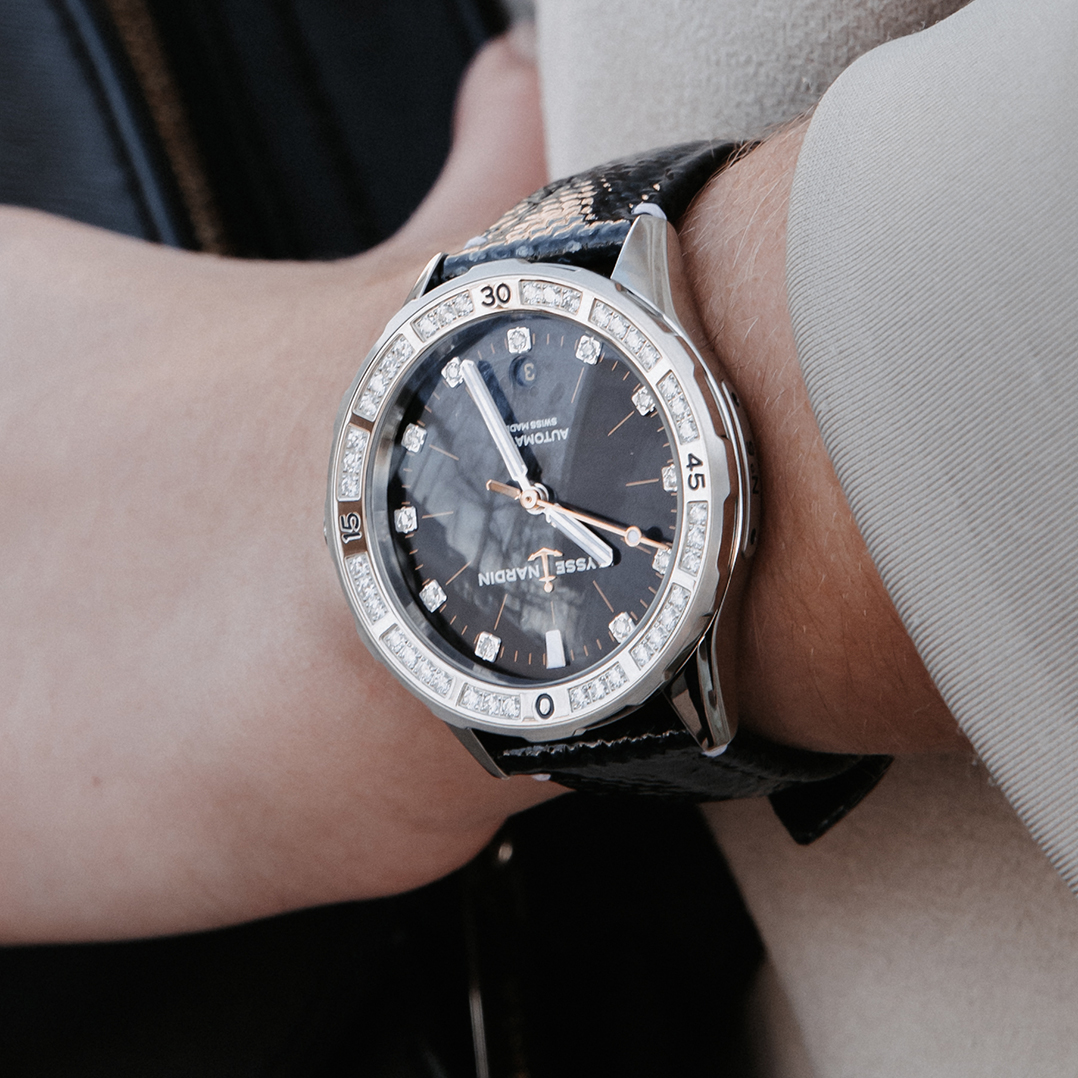 Ulysse Nardin Lady Diver 39mm Diamond Blue Karung Leather Watch