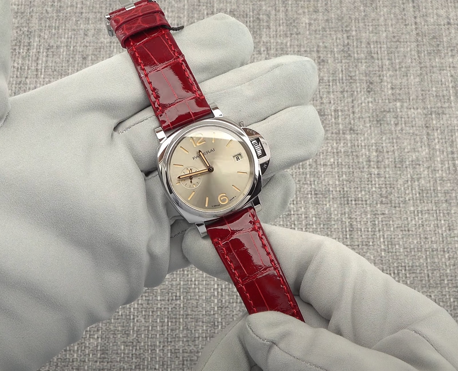 Panerai Luminor Due 38mm Red Alligator Men's Watch.