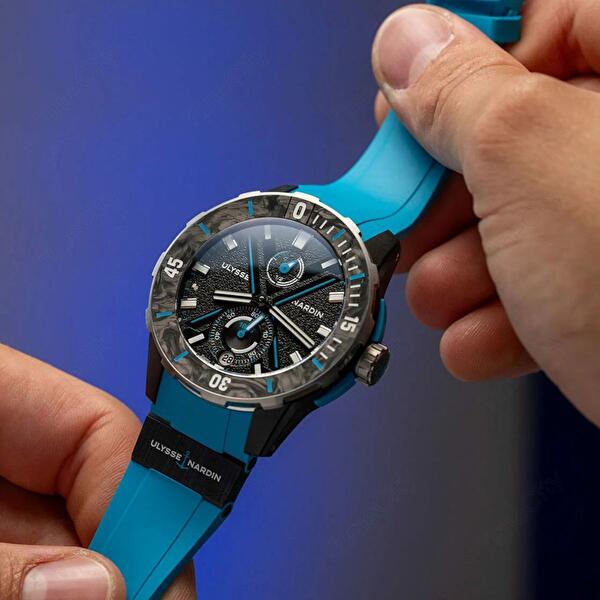 Ulysse Nardin Diver NET Azure 44mm Steel Blue Rubber Men’s Watch