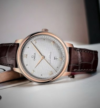 Omega De Ville Prestige 40mm Sedna Gold Case Men's Watch