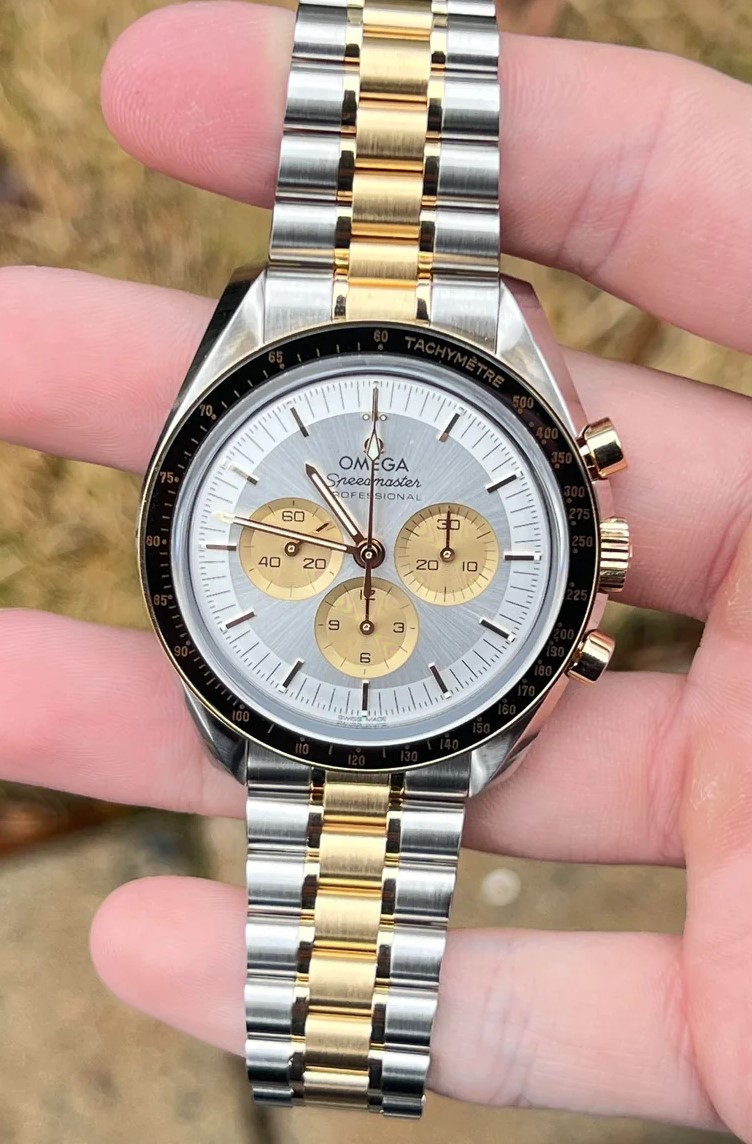 Omega Speedmaster Moonwatch Professional 42 mm Gold On Steel Men's Watch photo 1 Omega Speedmaster Moonwatch Professional 42 mm Gold On Steel Men's Watch photo 1