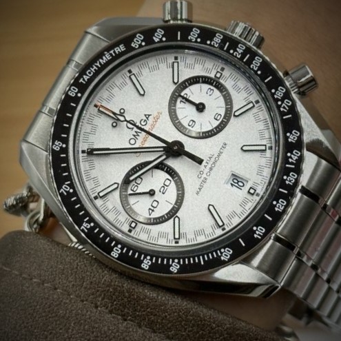 Omega Speedmaster Racing White Dial Men’s Watch