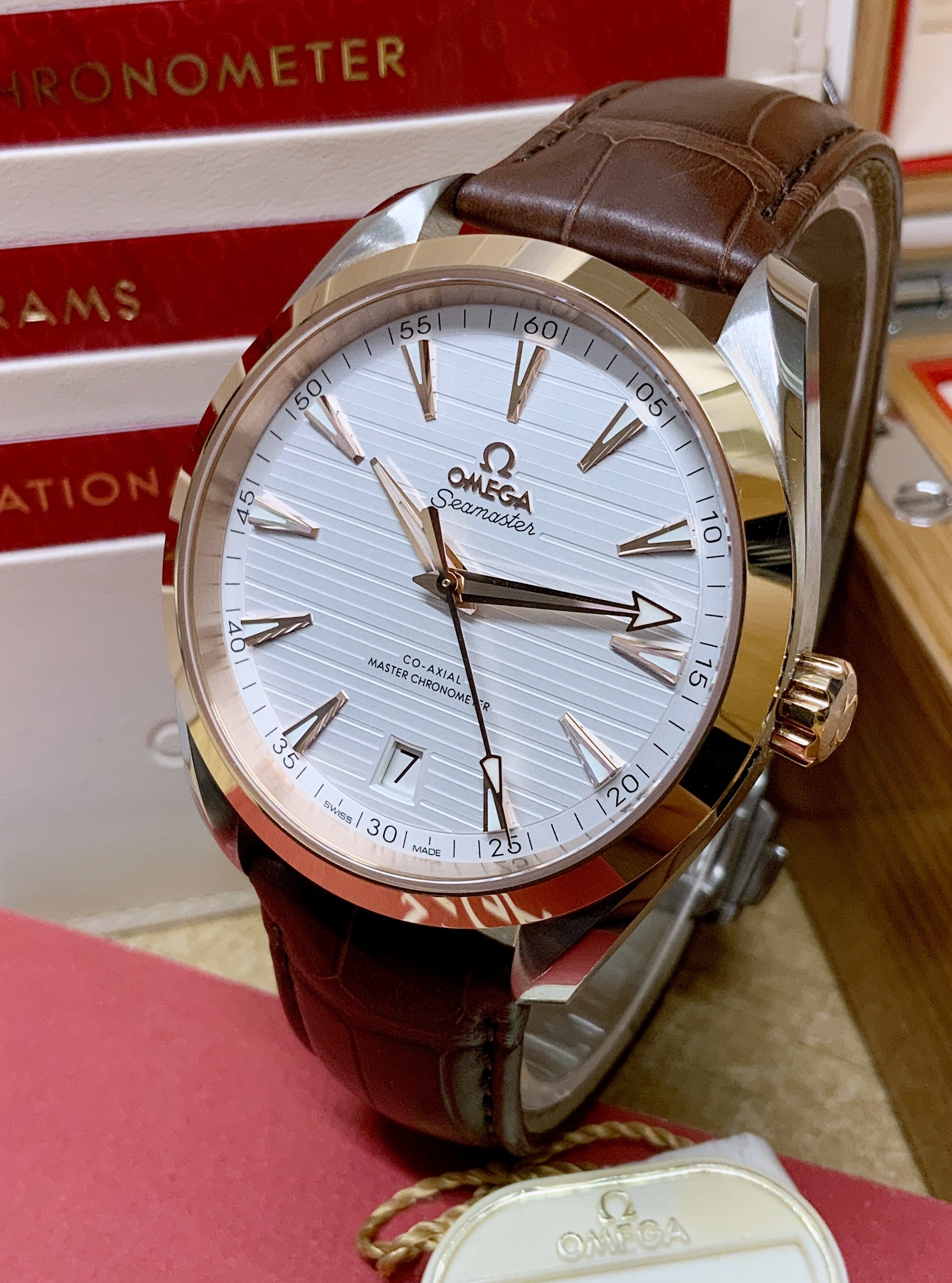 Omega Seamaster Aqua Terra 150M 41mm Sedna Gold Self Winding Unisex Watch