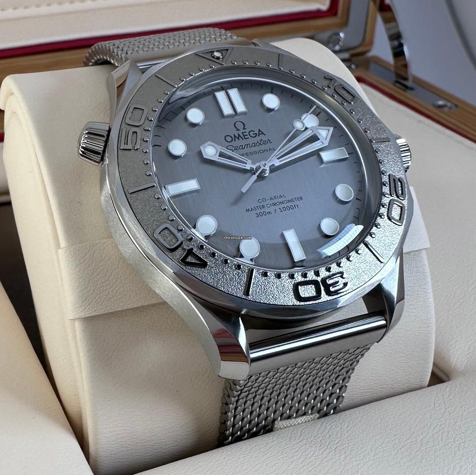 Omega Seamaster Diver 300M 42mm Steel Self Winding Mens Watch