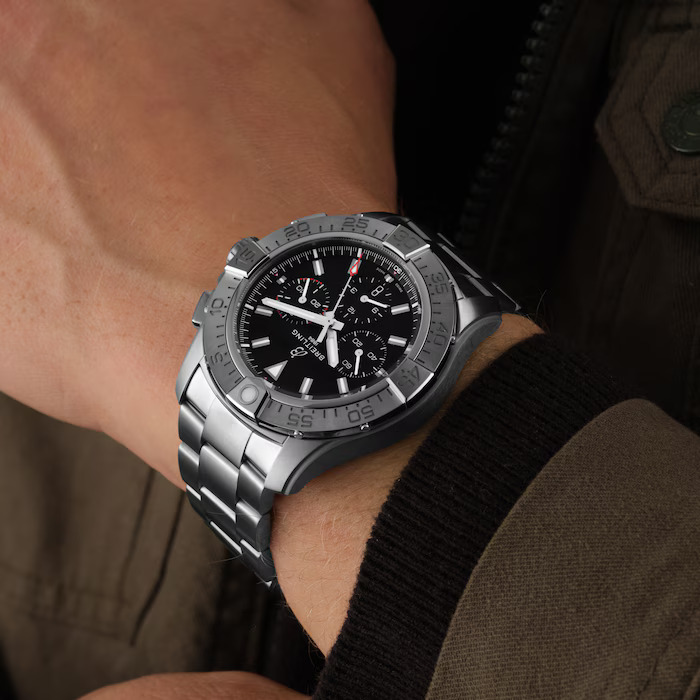 Breitling Super Avenger B01 Chronograph 46 Black Dial Men's Watch